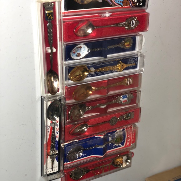 11 Collector’s spoon - vintage new in box DEAL - Picture 2 of 5